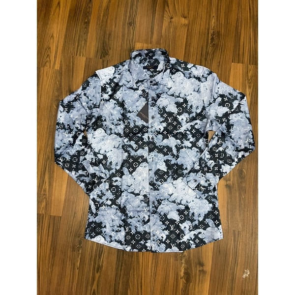 kemeja lengan panjang LV