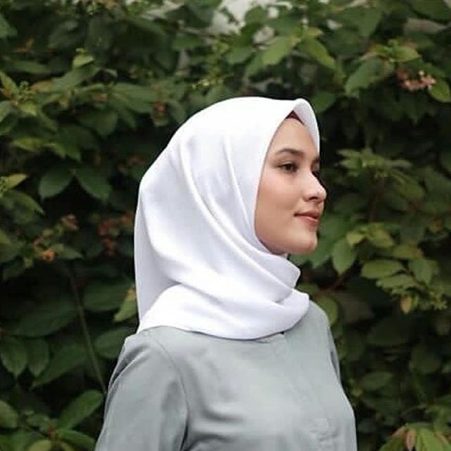 [CYC | COD] REALPICT | Kerudung Square Polos | Voal Ultrafine Premium | Hijab Segi Empat Bella Square Kerudung Paris Muslim Wanita Anti Letoy