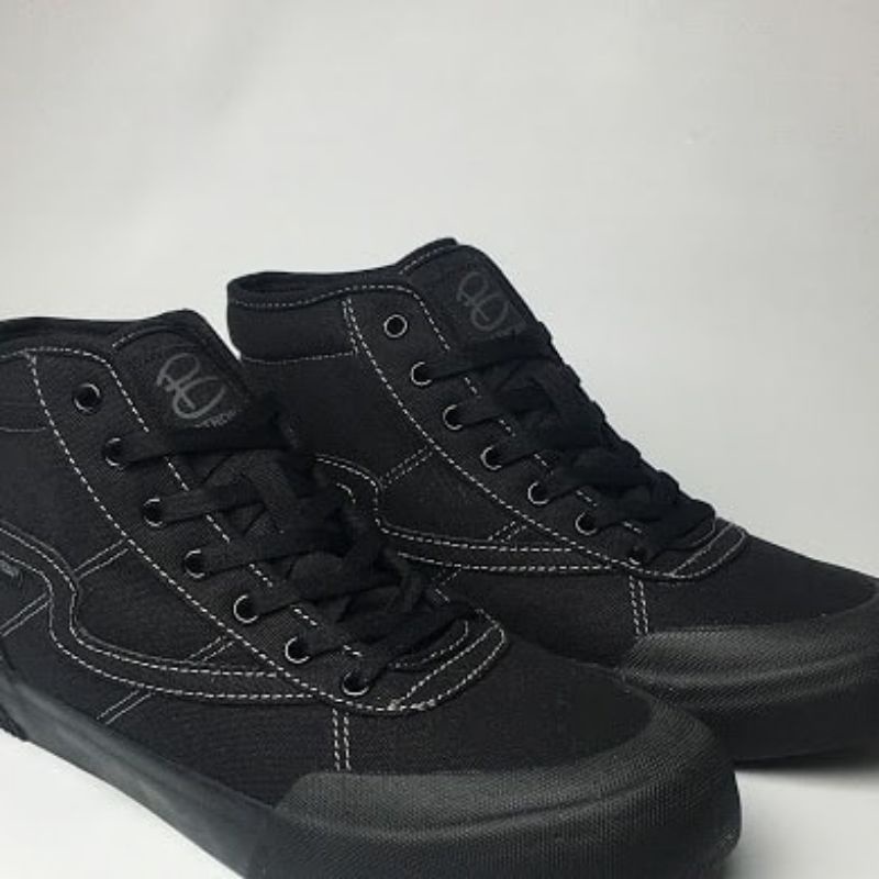 Patrobas equip high all black