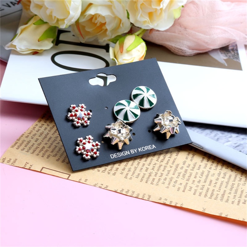 3 Pasang Anting Stud Desain Bunga Kepingan Salju Bahan Alloy Untuk Wanita