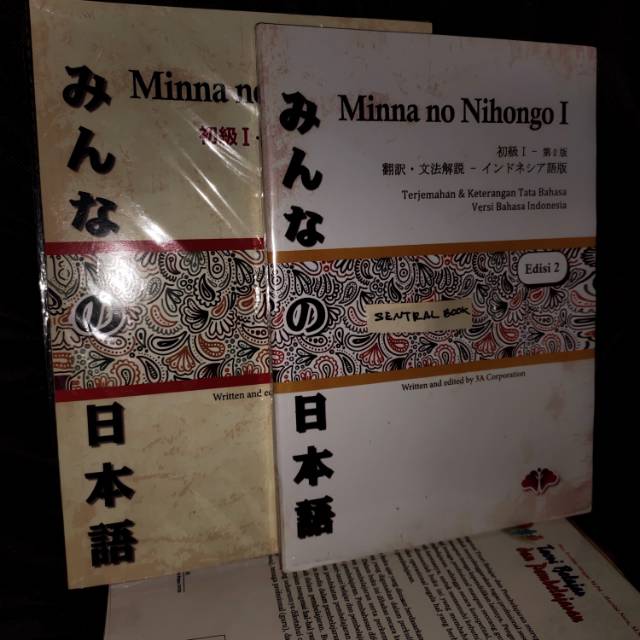 Jual 2 Buku Minna No Nihongo 1 Terjemahan Dan Keterangan Tata Bahasa Versi Bahasa Indonesia No Cd Shopee Indonesia