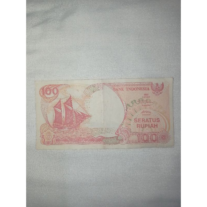 uang kertas 100 rupiah tahun 1992
