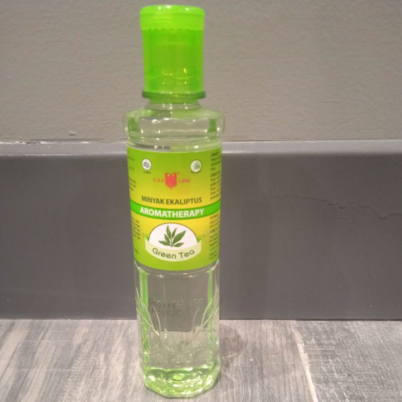 Minyak Kayu putih Cap Lang Aromatherapy Green tea isi 120ml.