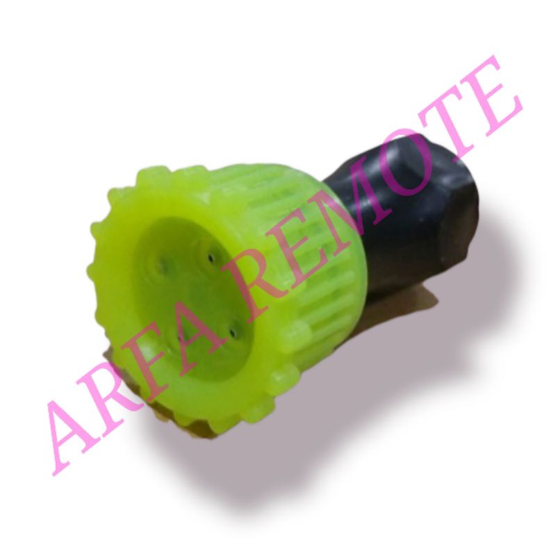 Nozle tangki semprot sprayer 4 lubang lurus