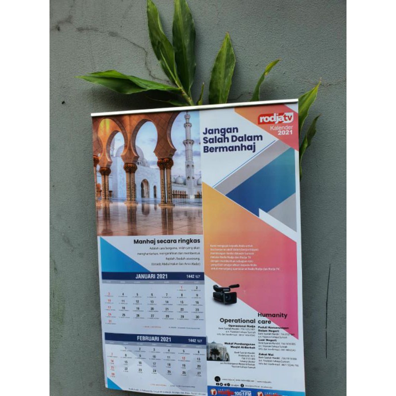 

Kalender Dinding