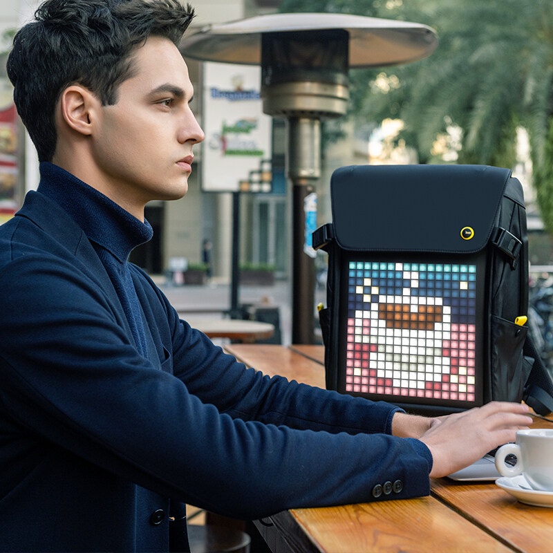 Ransel Divoom M Layar LED yang Dapat Disesuaikan Layar LED Ransel Perjalanan Luar Ruangan Kapasitas