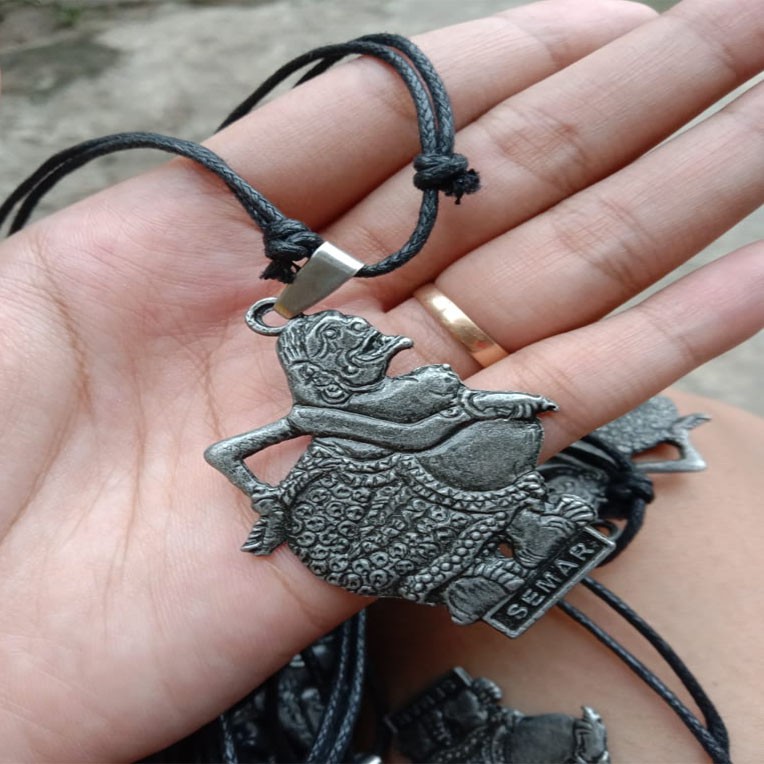 Kalung Pria - Kalung Tali Bandul Semar 1 Pcs Warna Acak