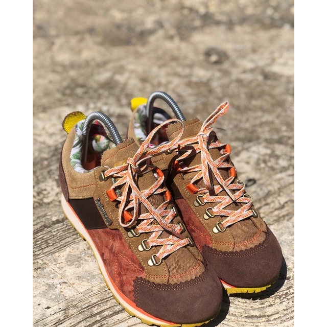Sepatu gunung second original lafuma