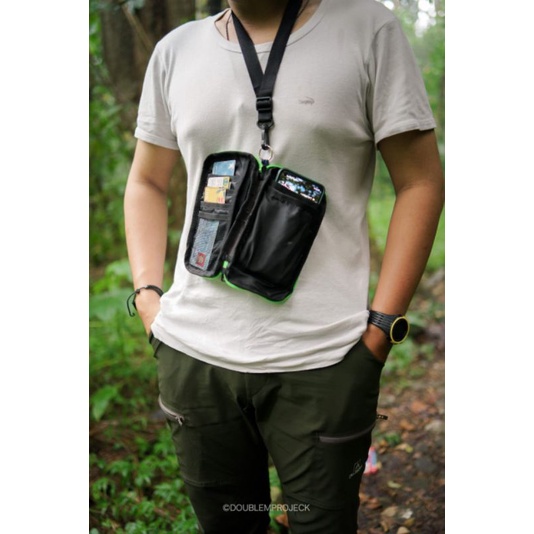 travel wallet multifungsi/ tas penyimpanan hp kartu atm identitas/ tas hp termurah