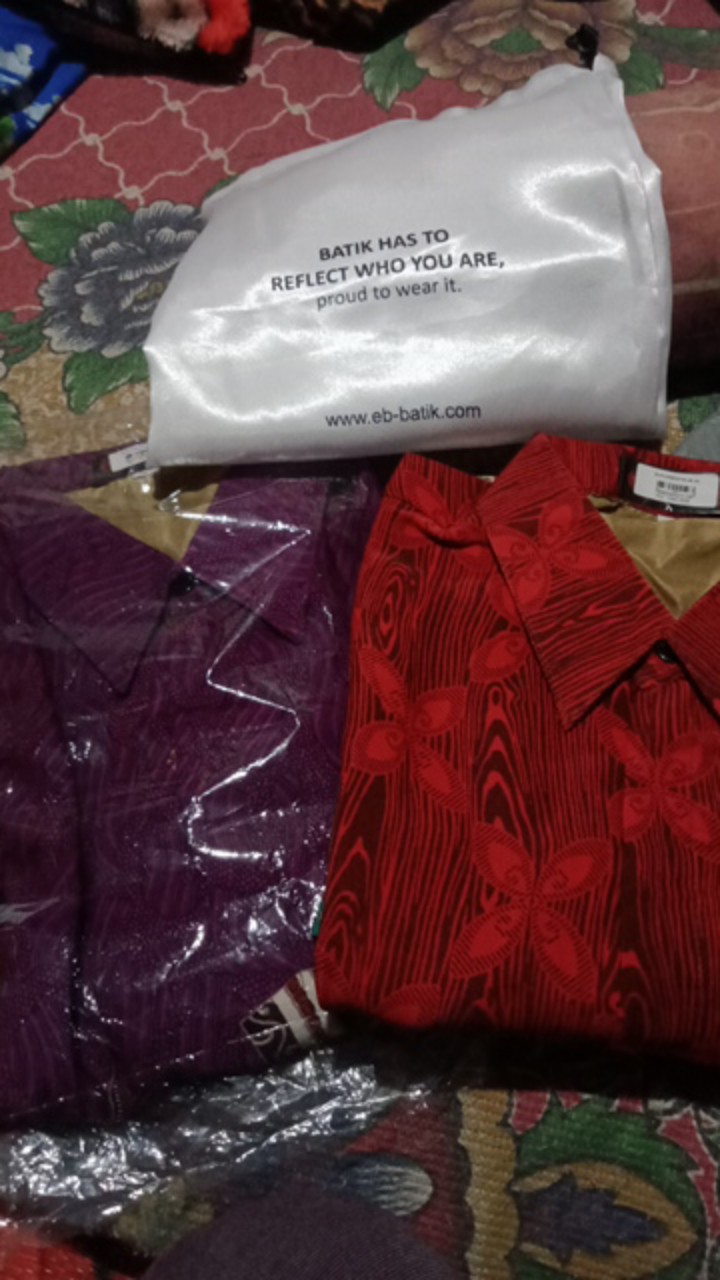 Eb Tradisional Kemeja Batik Lengan Panjang Ungu Motif Batik Bahan Semi Sutra