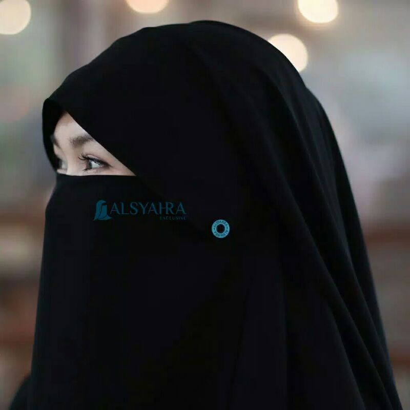 Niqab Yaman Poni Kancing Raudhah Sifon Silk Jetblack Alsyahra Exclusive