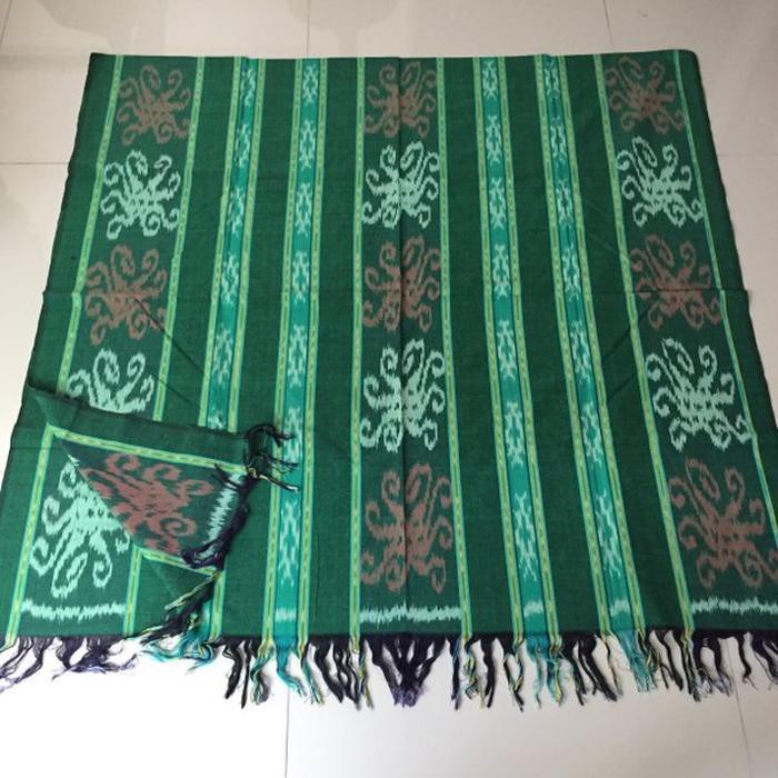 Kain Etnik Tenun Lombok atau Selimut Tenun  accessories