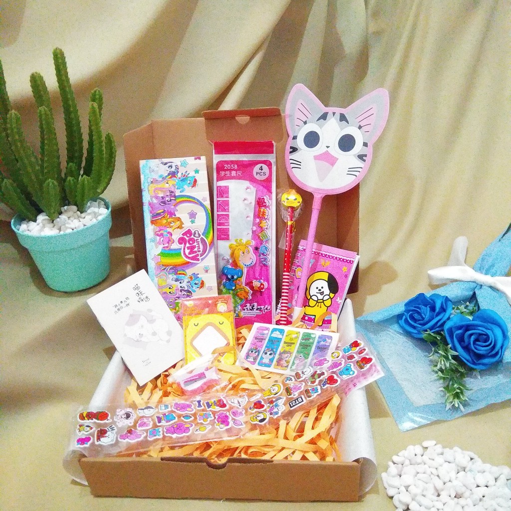 

Hampers / Kado / Gift Box Stationery / Alat Tulis SD