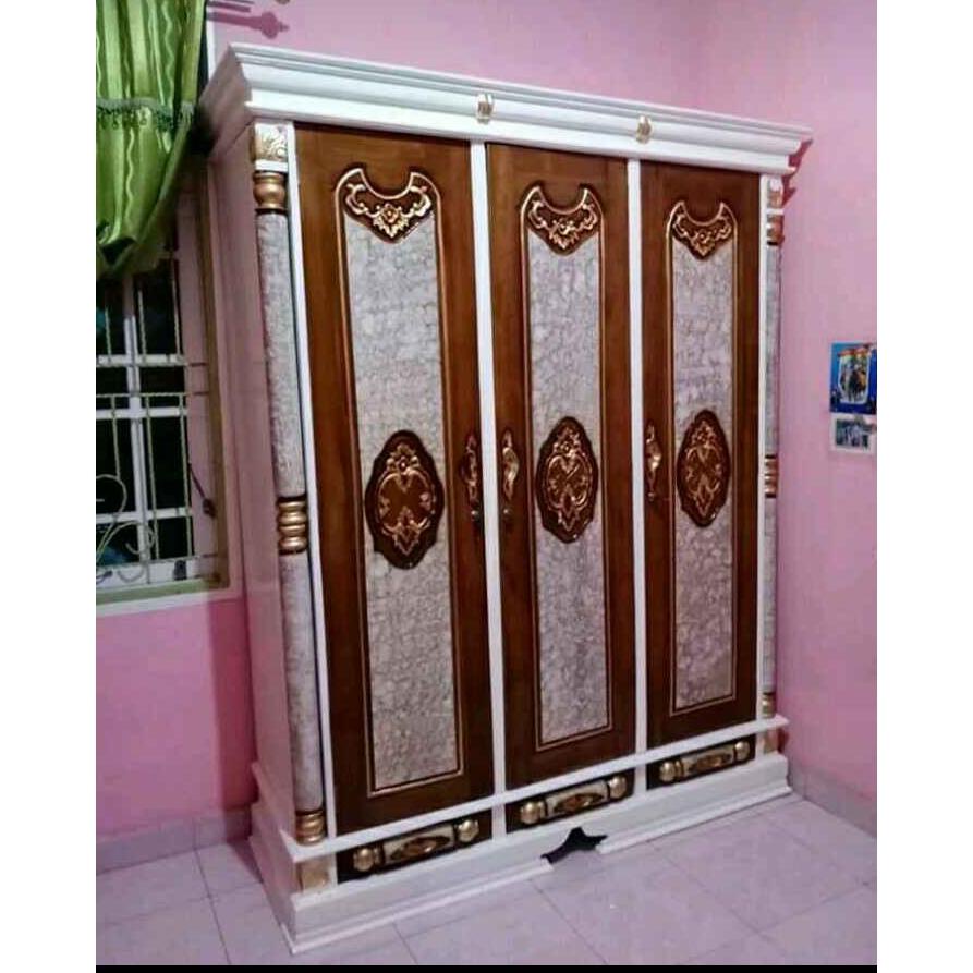 Lemari Pakaian Kayu Jati 3Pintu