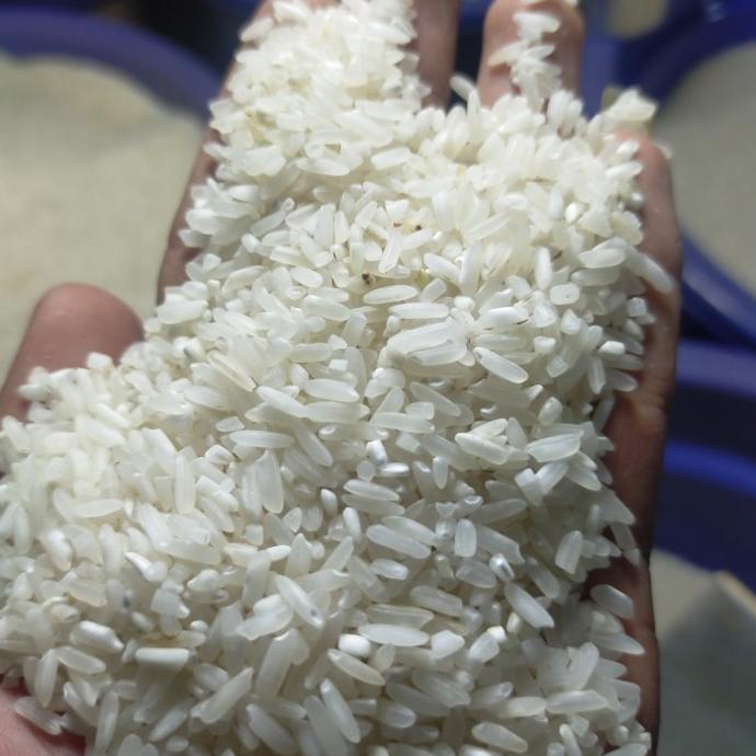

Promo Beras Cap Bunga Ramos Setra 10Kg 5Pcs