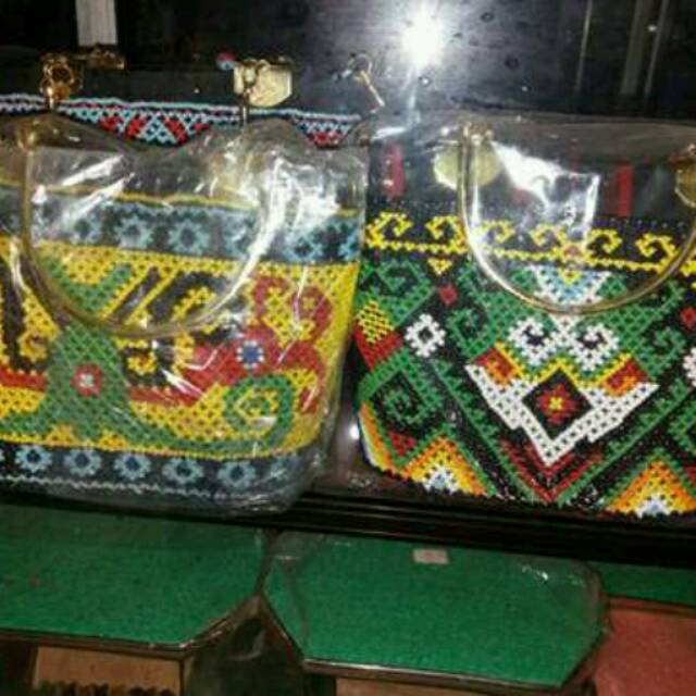 Tas Manik asli dari kalimantan timur