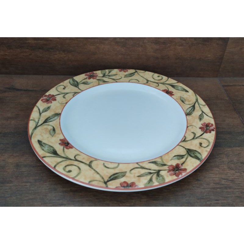 

Plate 20 cm Cinnabar