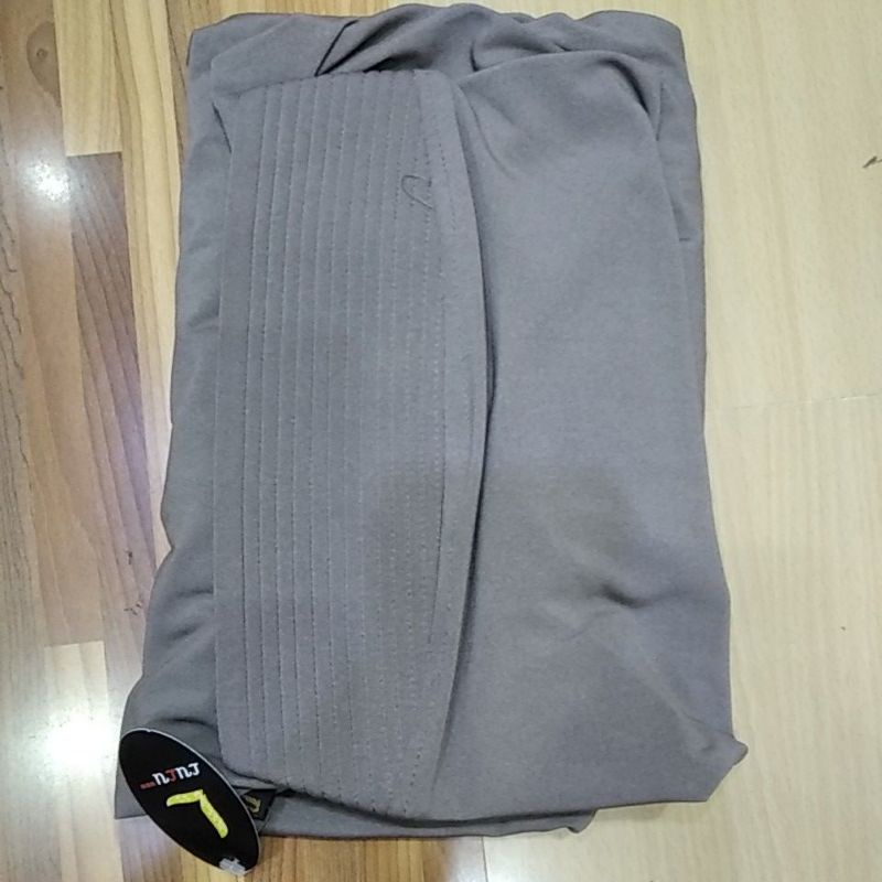 Lulu Hijab New Umi Kulsum / Jilbab bergo khimar bahan stella-Coklat tua