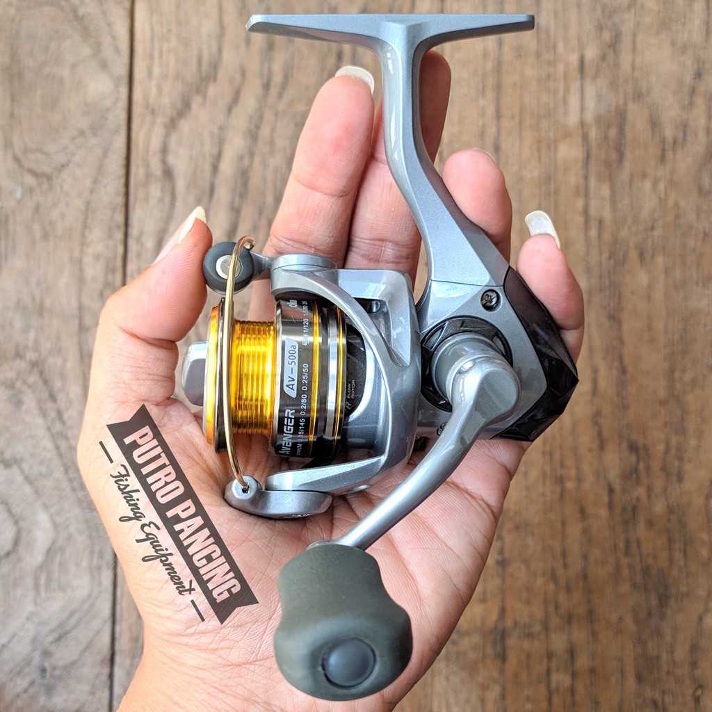Reel Okuma Avenger  AV-500a