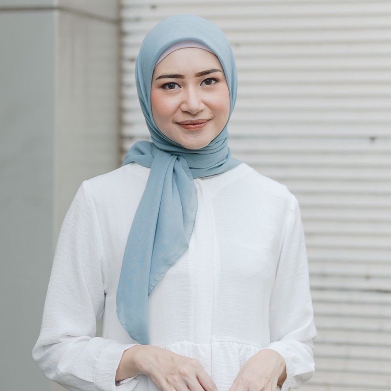 hijab segi empat/bella laser/khimar bella/jilbab bella/kerudung bella/hijab bella polycottoon lasercut 110x110-Wardah