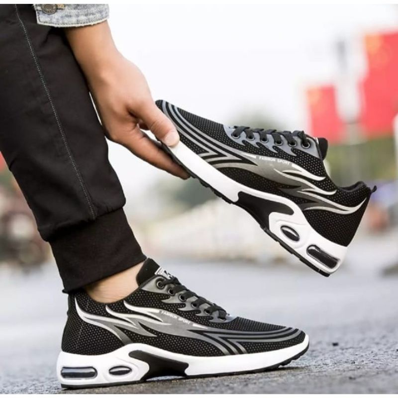 Sepatu Pria  Sporty Casual  Api