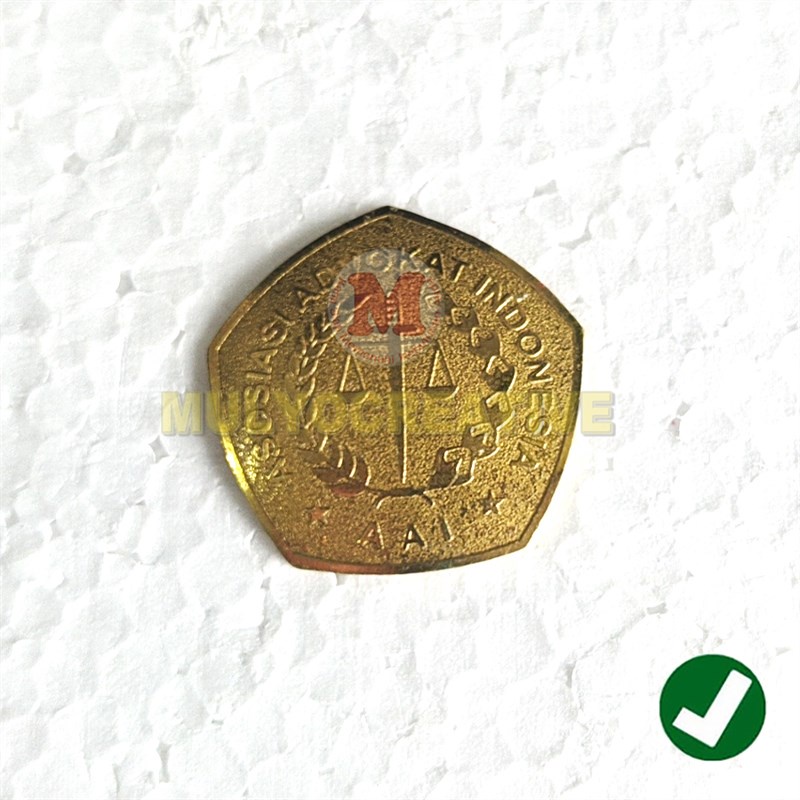 Pin AAI Pin Bross Asosiasi Advokat Indonesia - Pin Advokat Warna Gold