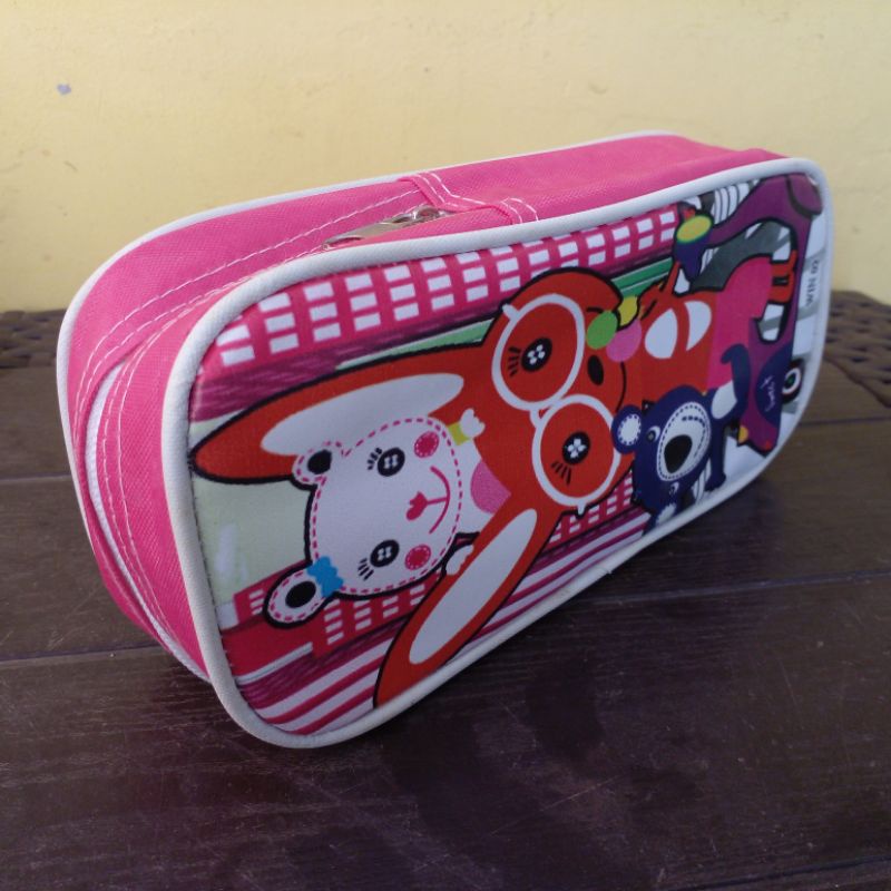 

tempat pencil sleting