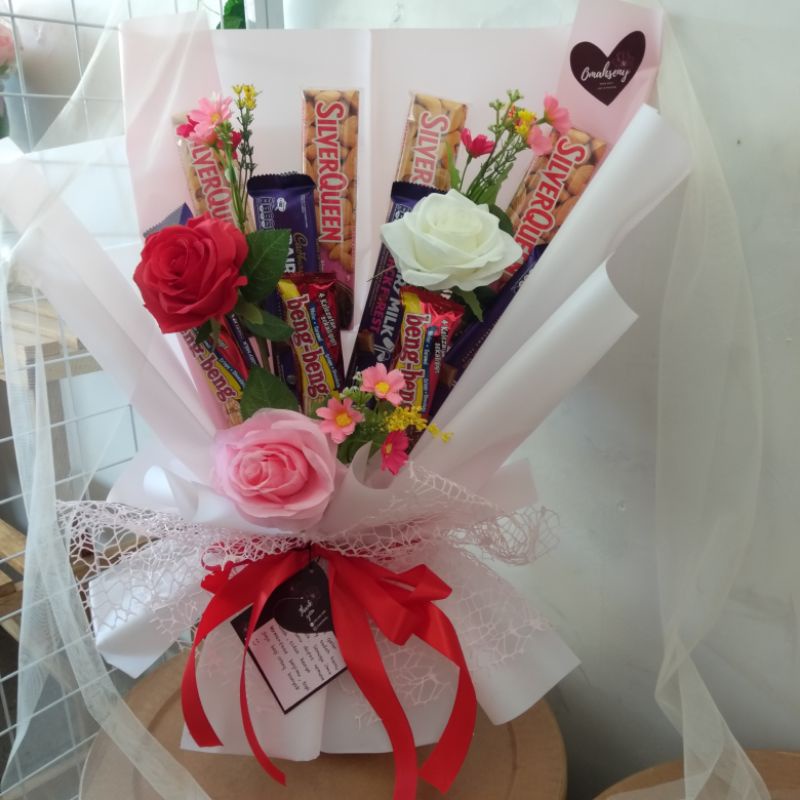 

Buket bunga coklat premium, buket wisuda, hadiah ulang tahun