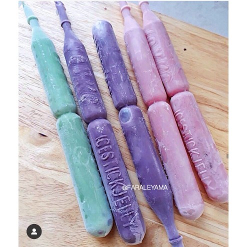 PLASTIK BENTUK KIKO ATAU KERIS ISI 50 PLASTIK ES BENTUK KIKO ATAU KERIS PLASTIK PEDANG  ISI 50PC