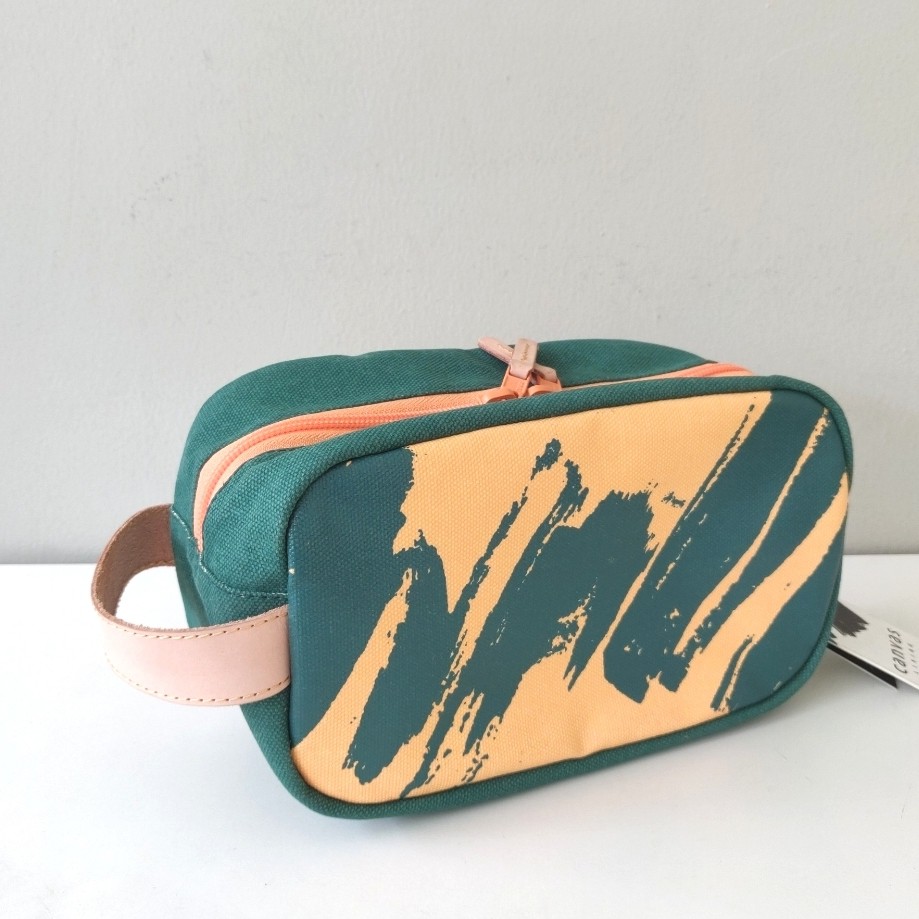 

Canvas Living Brick Pouch Kuas Peach