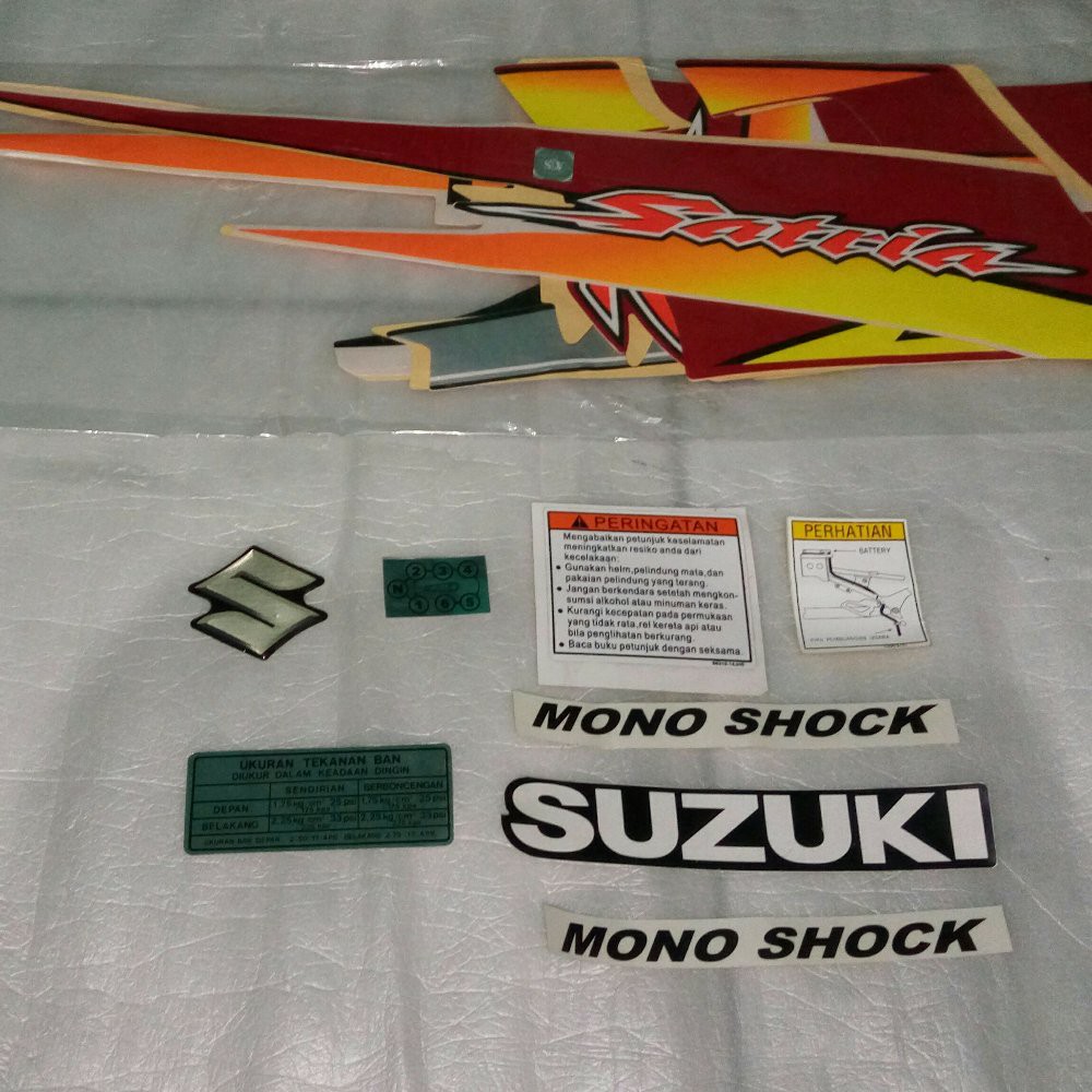 striping Satria Hiu merah putih Berkualitas