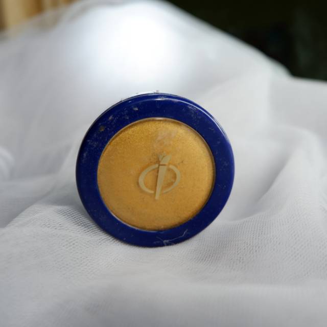 Preloved eyeshadow powder inez