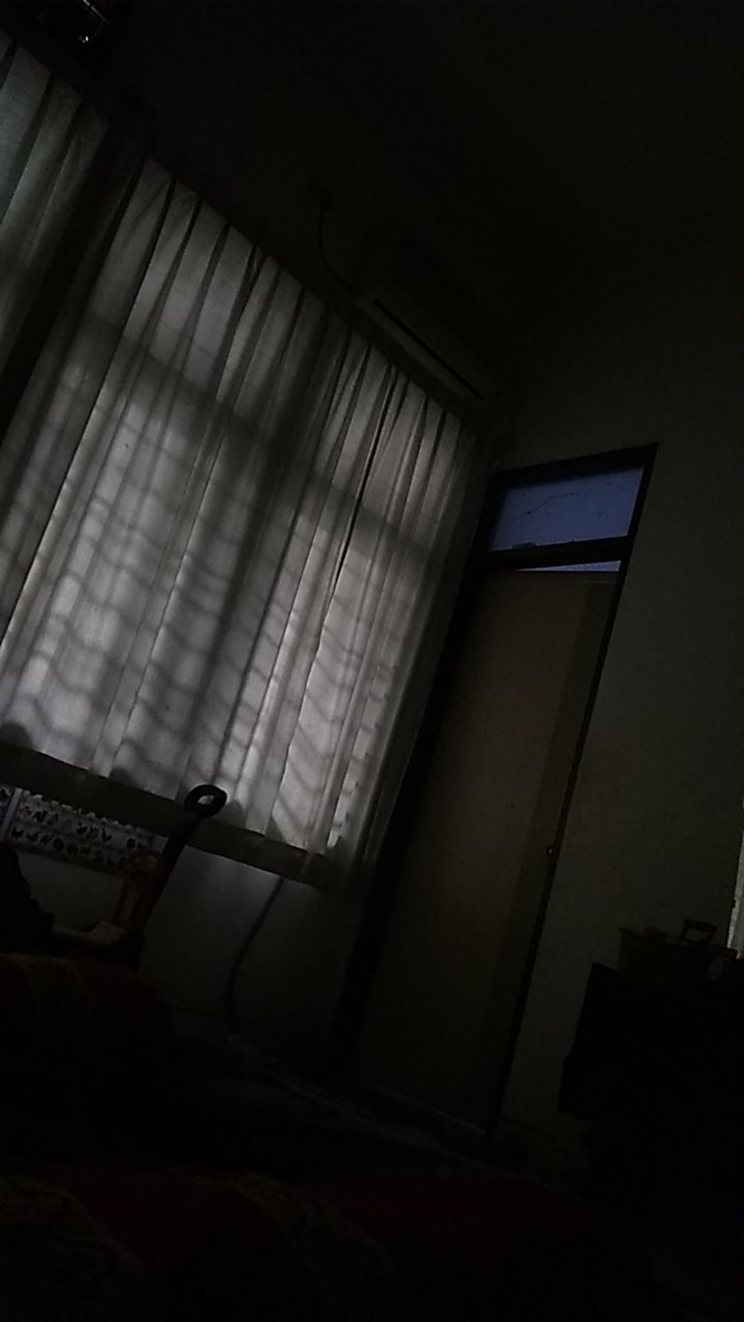 Sekrup Atau Baut Panjang