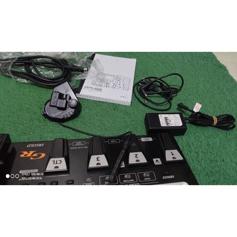efek Gitar synthesizer Roland GR55 fullset