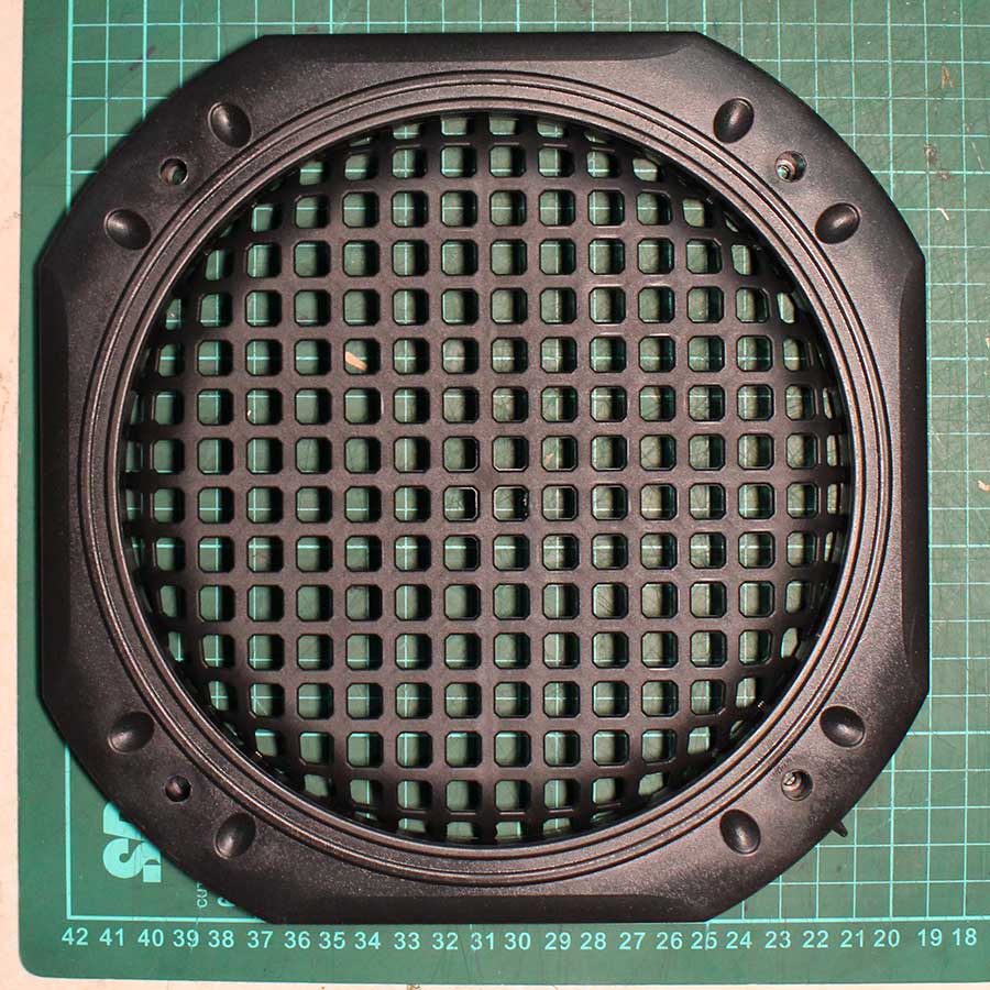 TUTUP GRILL SPEAKER MOTIF KOTAK UKURAN 8 INCH
