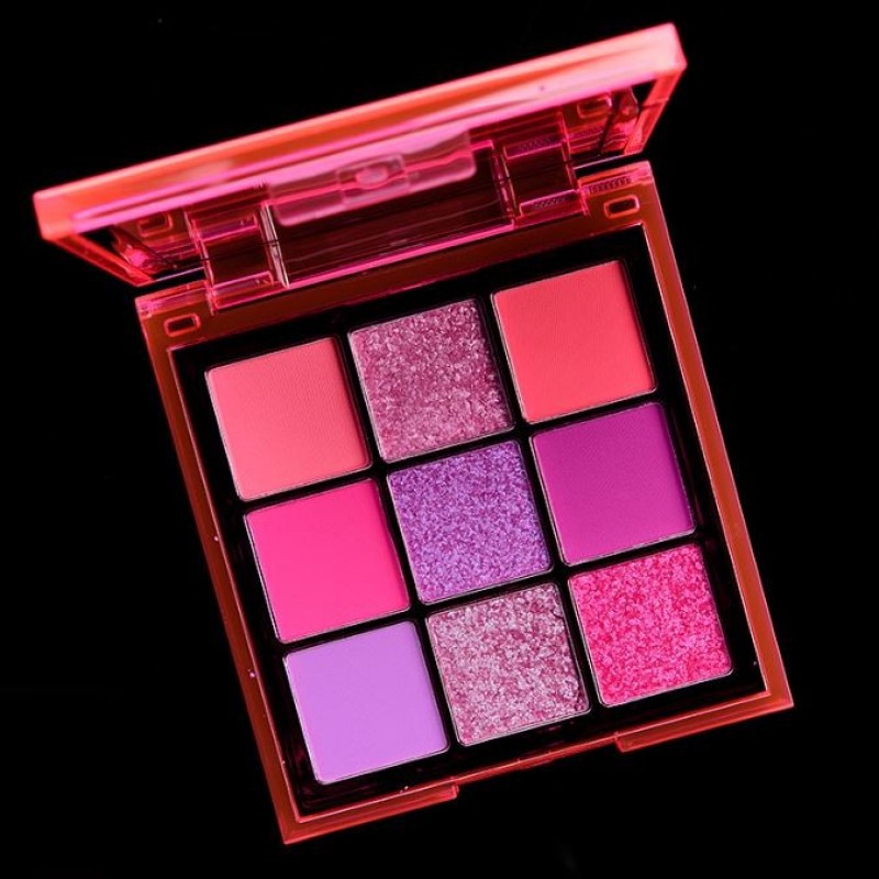 HUDA Beauty Neon PINK Obsessions Palette // eyeshadow HUDA Beauty Neon PINK //HUDA Beauty