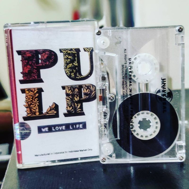 Kaset Pita Pulp - We Love Life