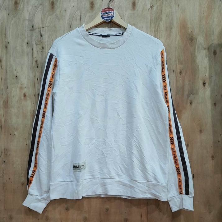 MLB Baseball Sweater Pria dan Wanita - Putih