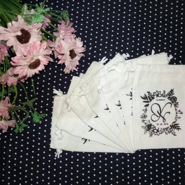 

Kantong serut Uk.9x6cm include sablon
