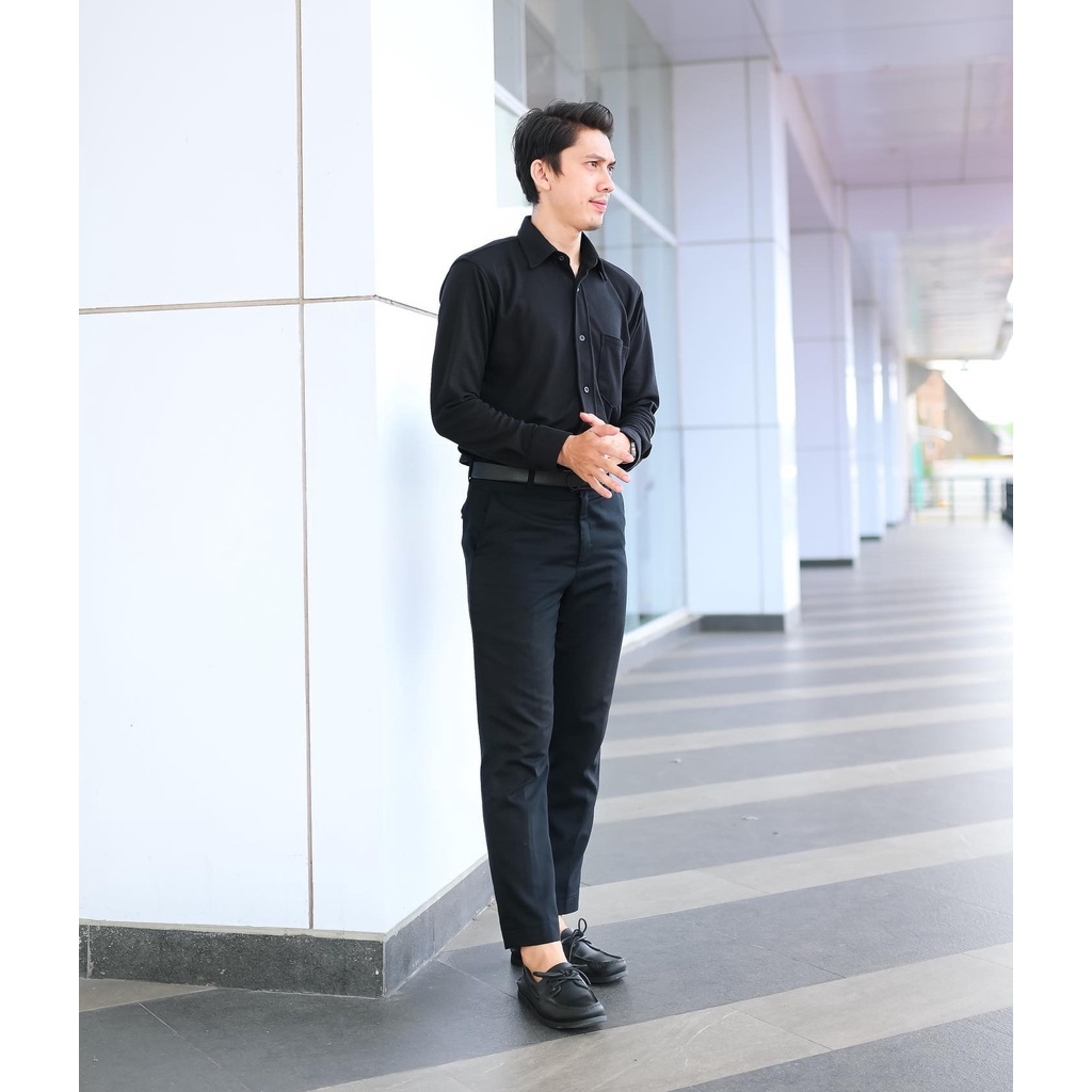 Kemeja Panjang Basic/Polos CVC Pique Hitam