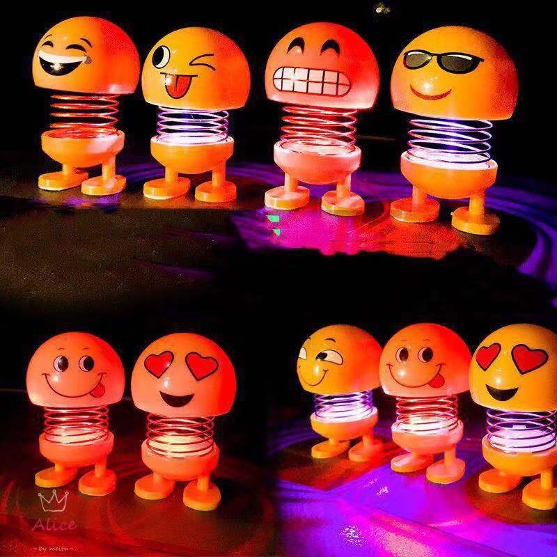 [1KG=40PCS]Boneka Per Goyang Kepala Emoticon LED Spring Shaking Doll Toys Pajangan Mobil Kepala