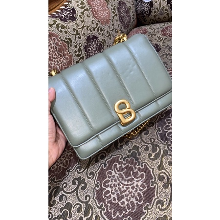 preloved nora bag buttonscraves Solddddddd