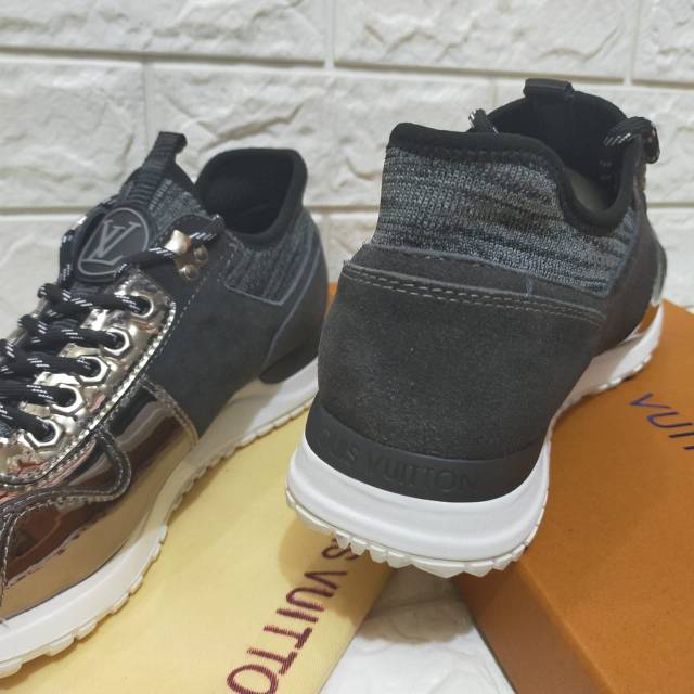 Sepatu lv sneaker mirror quality lou is vuitton shoes