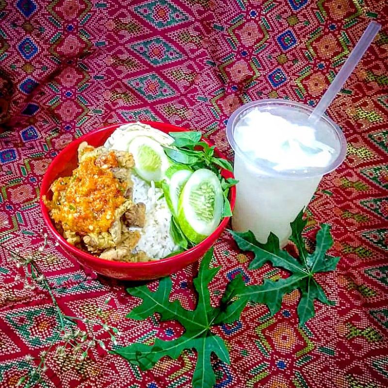 

usus sambel Geprek Eueat