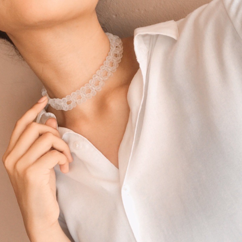 belle crystal choker