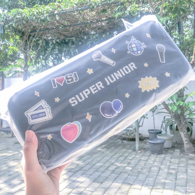 SUPER JUNIOR FANLIGHT POUCH