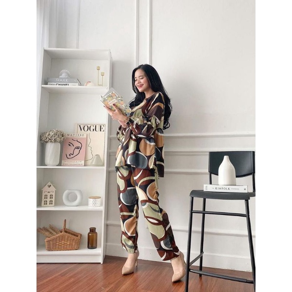 One Set Rayon / One Set Mecca by hd.id