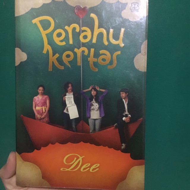 Preloved Novel Perahu Kertas - Dee ORIGINAL