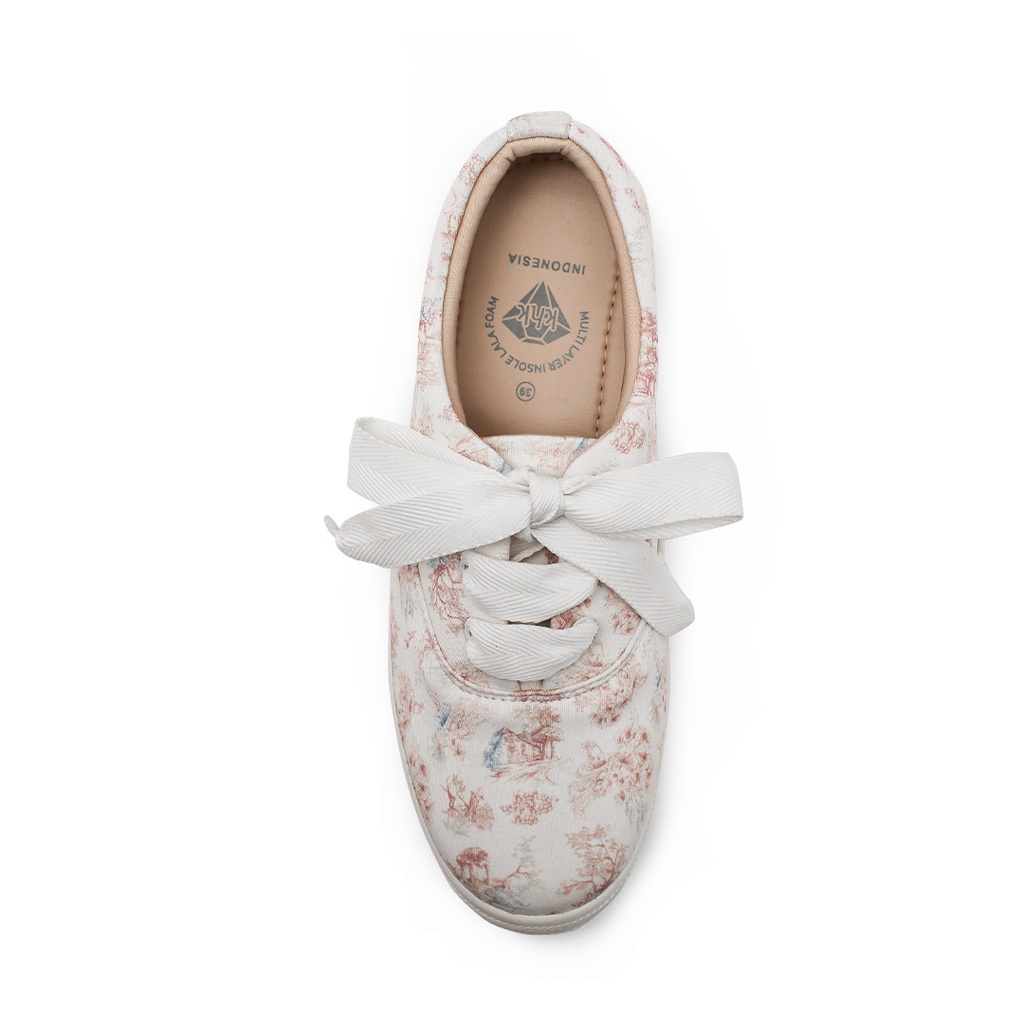 Khakikakiku Exie Classical Blush Sneakers