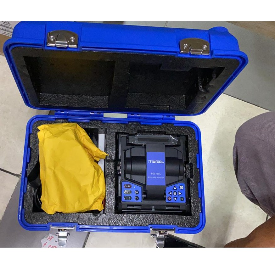 FUSION SPLICER JOINWIT JW 4109  SPLICING MACHINE FUSION SPLICER JW4109